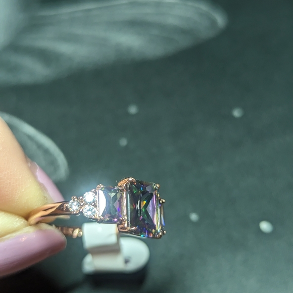 Bomb Party June 2024 Luxe Moments Size 9 NWT - Picture 3 of 4